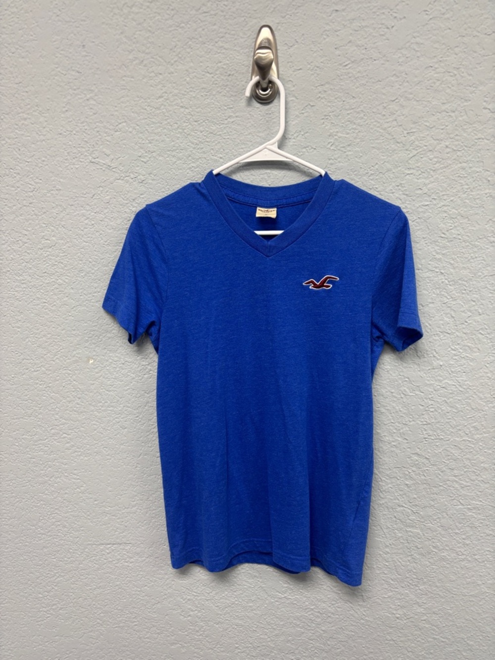 Hollister Royal Blue V-Neck Tee with Embroidered Seagull
